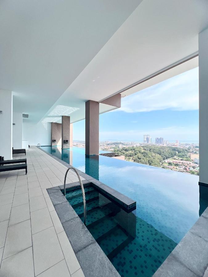 Malacca The Apple Residence & Suites Infinity Pool By Nestcove מראה חיצוני תמונה