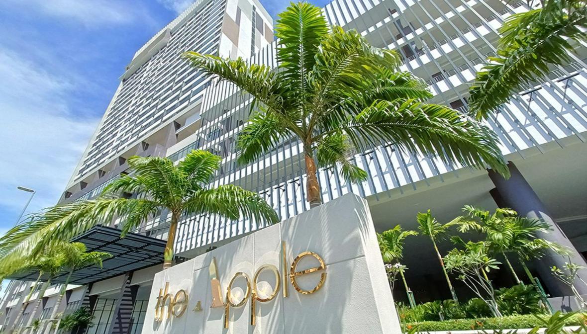 Malacca The Apple Residence & Suites Infinity Pool By Nestcove מראה חיצוני תמונה